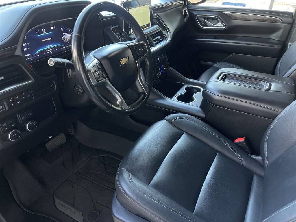 Certified 2022 Chevrolet Tahoe LT w/ Luxury Package AWD/4WD image 10