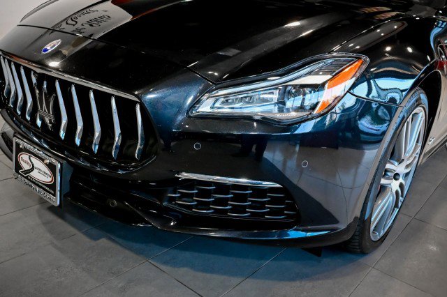 Used 2018 Maserati Quattroporte S GranLusso Q4 AWD/4WD image 9