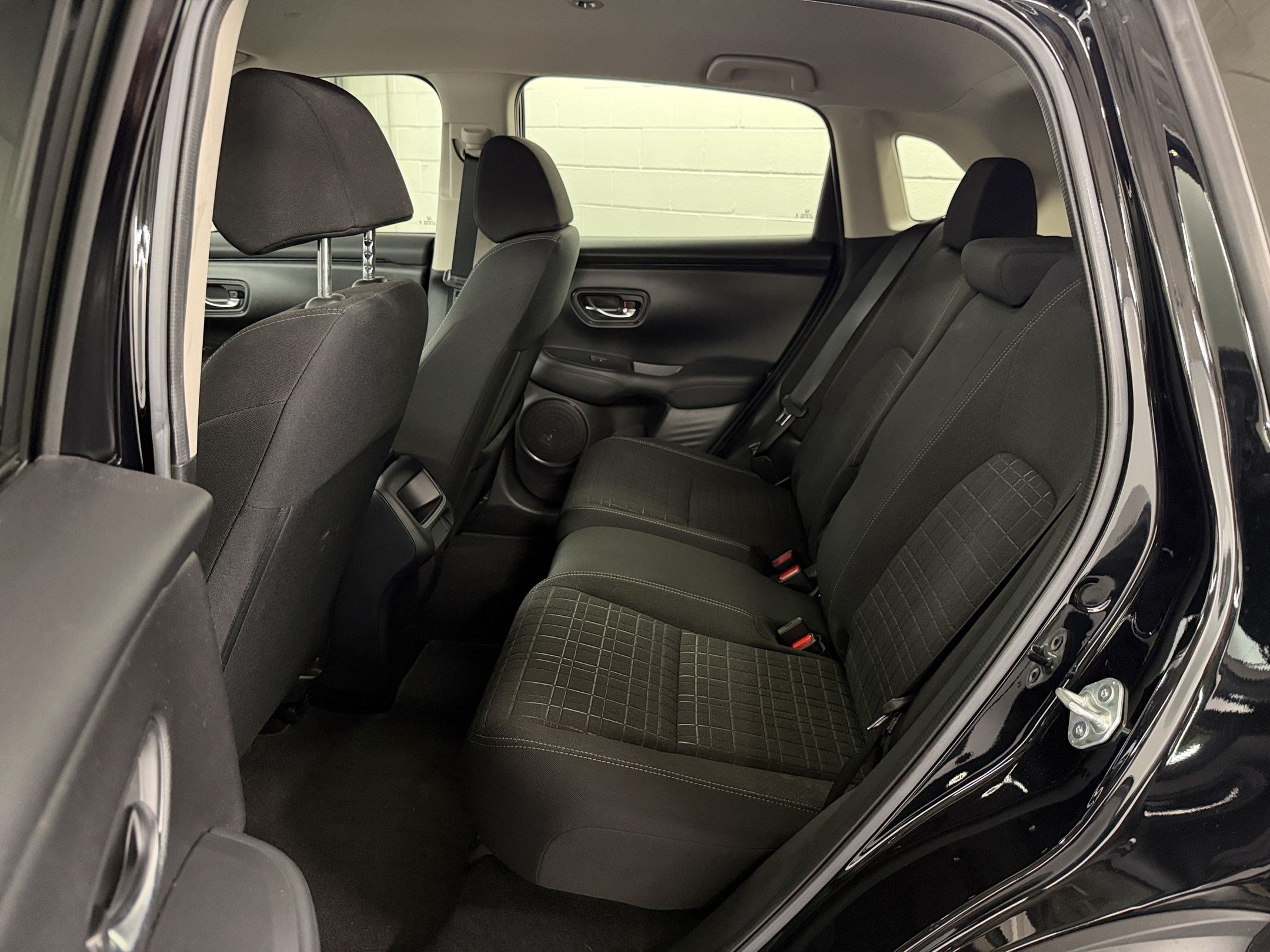 Certified 2024 Honda HR-V LX image 21