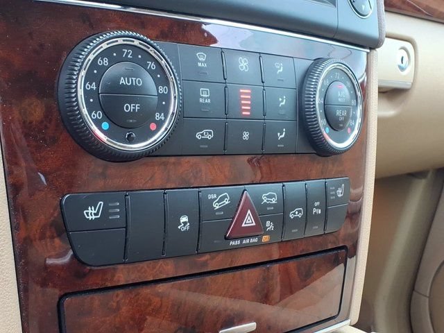 Used 2012 Mercedes-Benz GL 450 4MATIC image 13