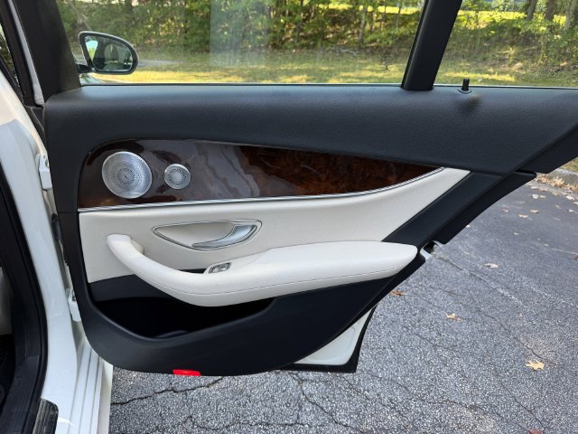 Used 2018 Mercedes-Benz E 300 4MATIC image 33