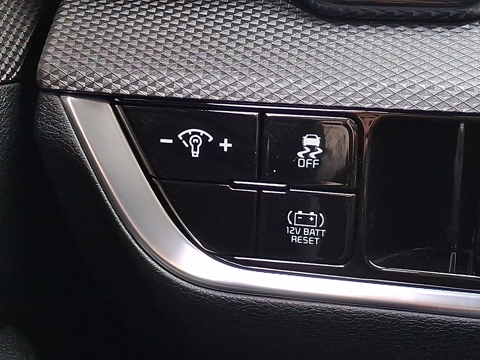 Used 2025 Kia Sportage LX image 26