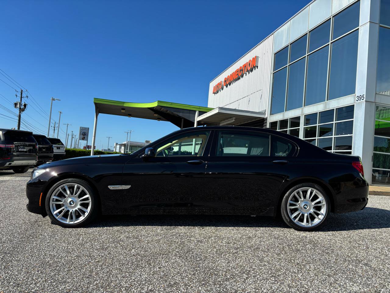 Used 2012 BMW 750Li image 3