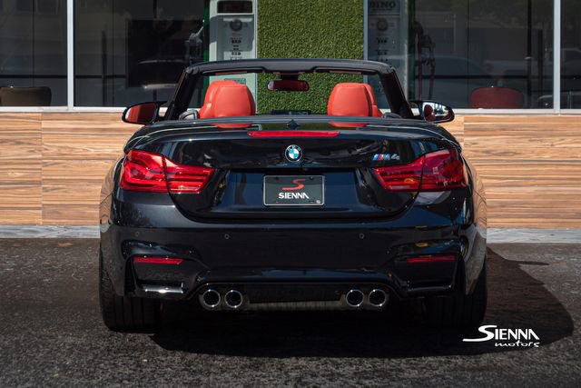 Used 2018 BMW M4 Convertible image 12
