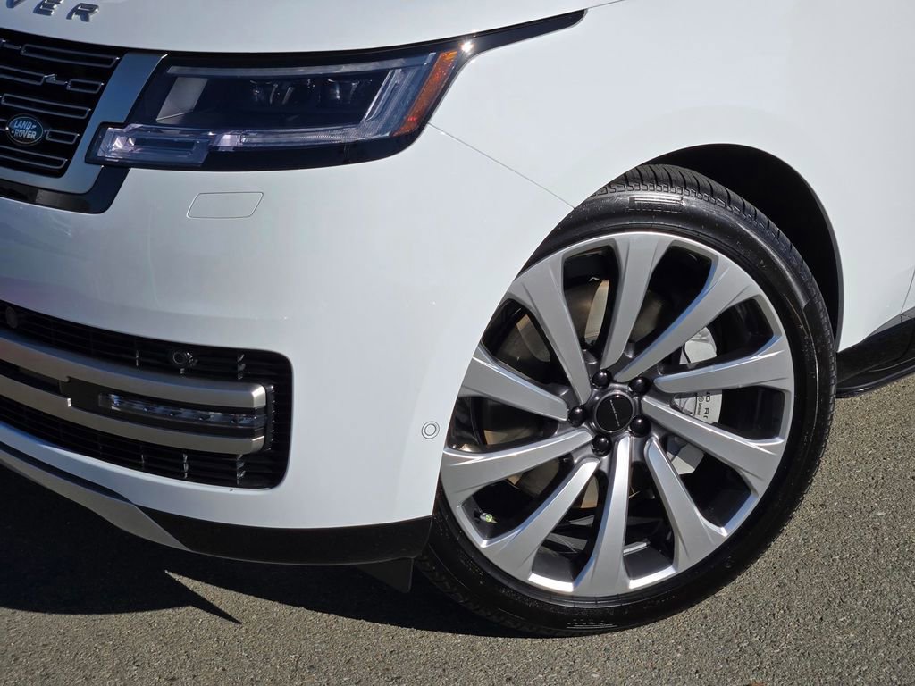 New 2026 Land Rover Range Rover SE image 6