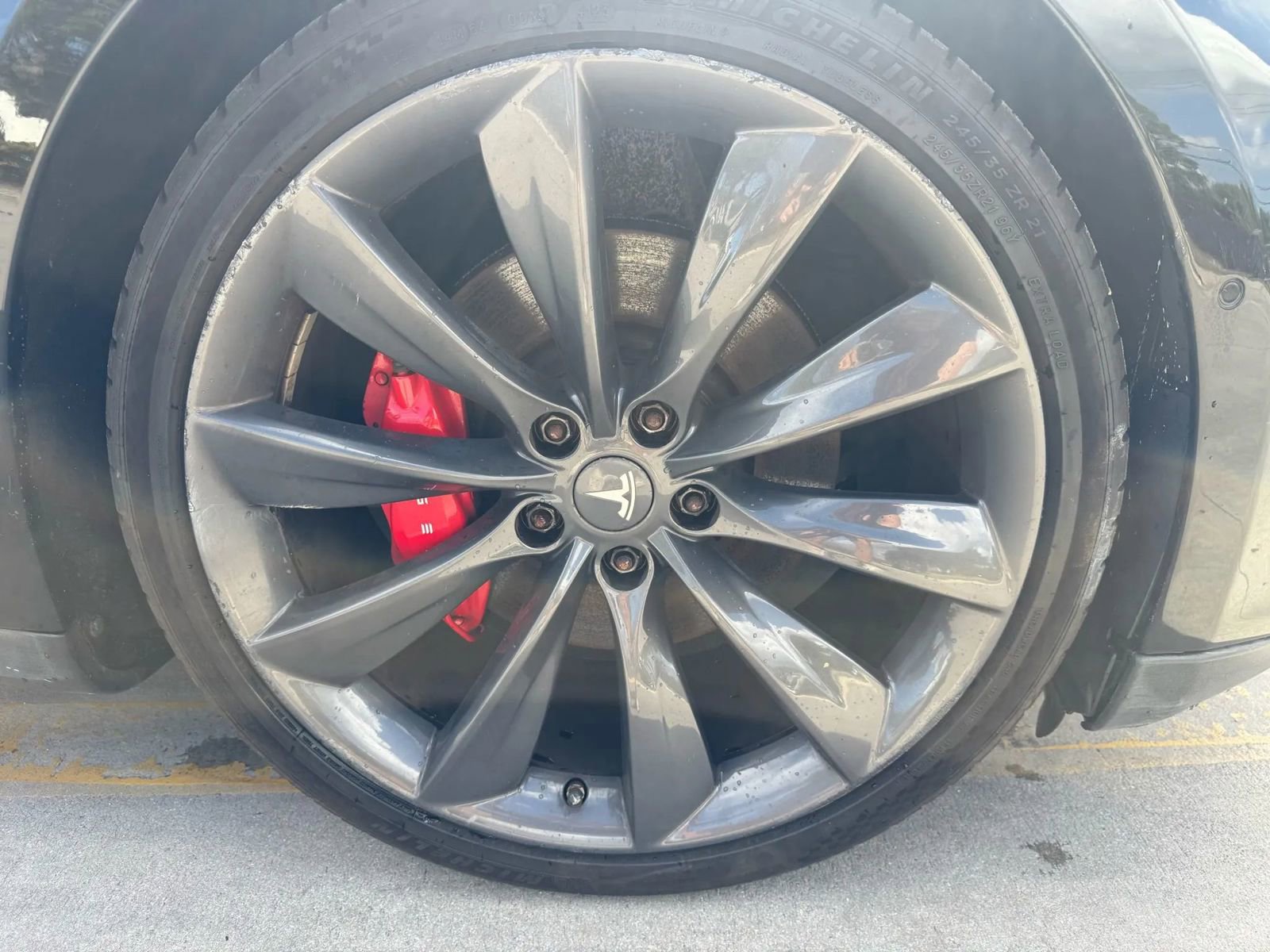 Used 2015 Tesla Model S 70D image 24