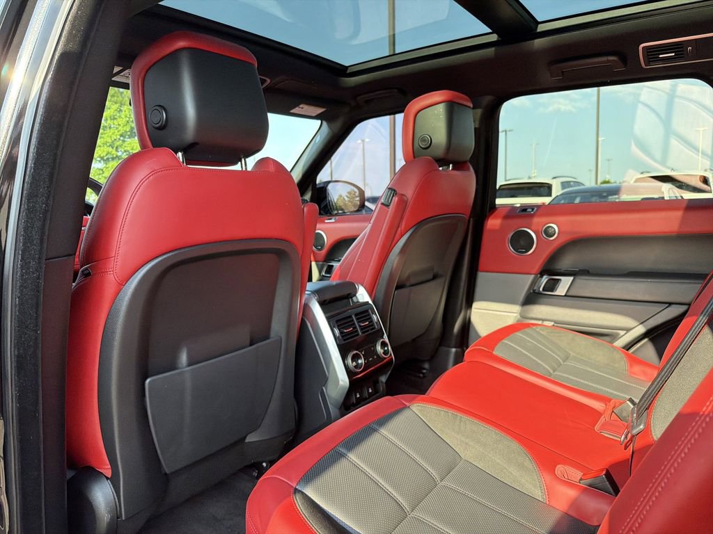 Used 2021 Land Rover Range Rover Sport HST AWD/4WD image 11