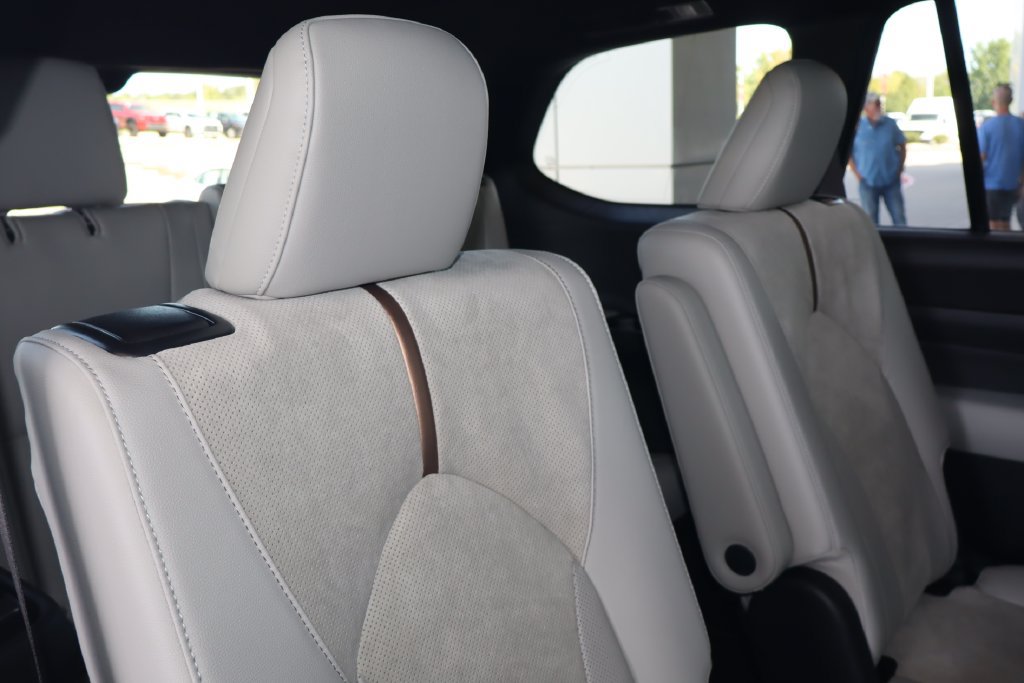 New 2026 Toyota Grand Highlander AWD Hybrid image 50