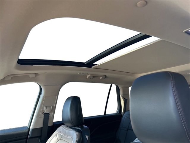 Certified 2023 Lincoln Aviator Reserve w/ Equipment Group 201A image 19