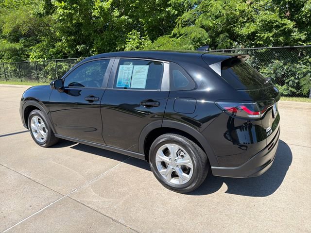Certified 2025 Honda HR-V LX image 3