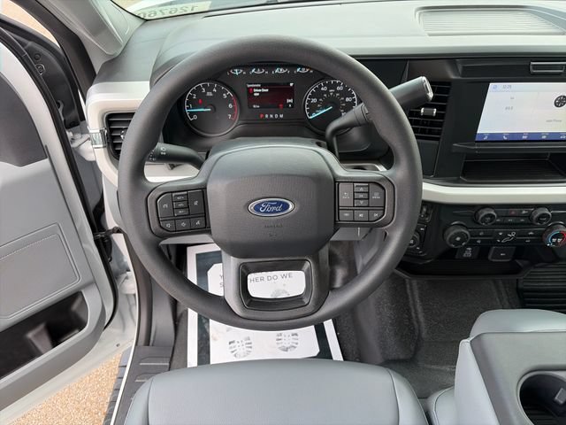 New 2026 Ford F250 XL w/ XL Chrome Package AWD/4WD image 11