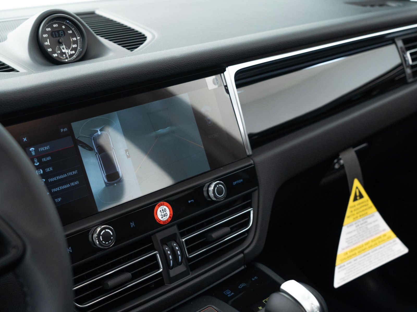 New 2026 Porsche Macan image 29