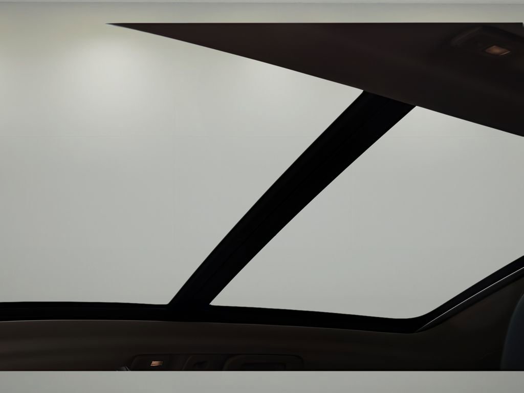 Certified 2025 Volvo XC60 B5 Ultra w/ Protection Package Premier image 12