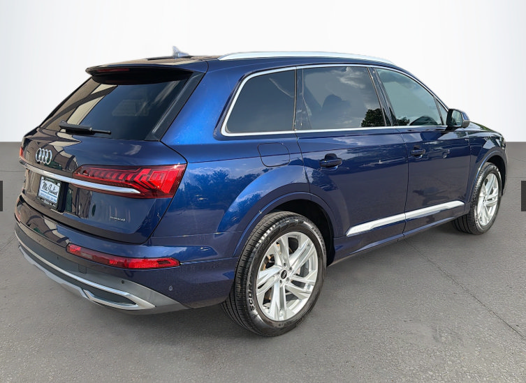 Used 2023 Audi Q7 2.0T Premium w/ Convenience Package AWD/4WD image 5