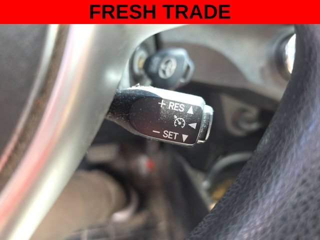 Used 2014 Toyota Yaris LE FWD image 14