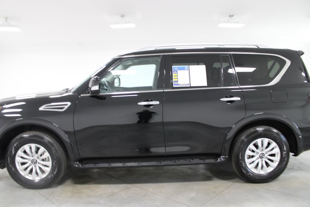 Used 2024 Nissan Armada SV image 6