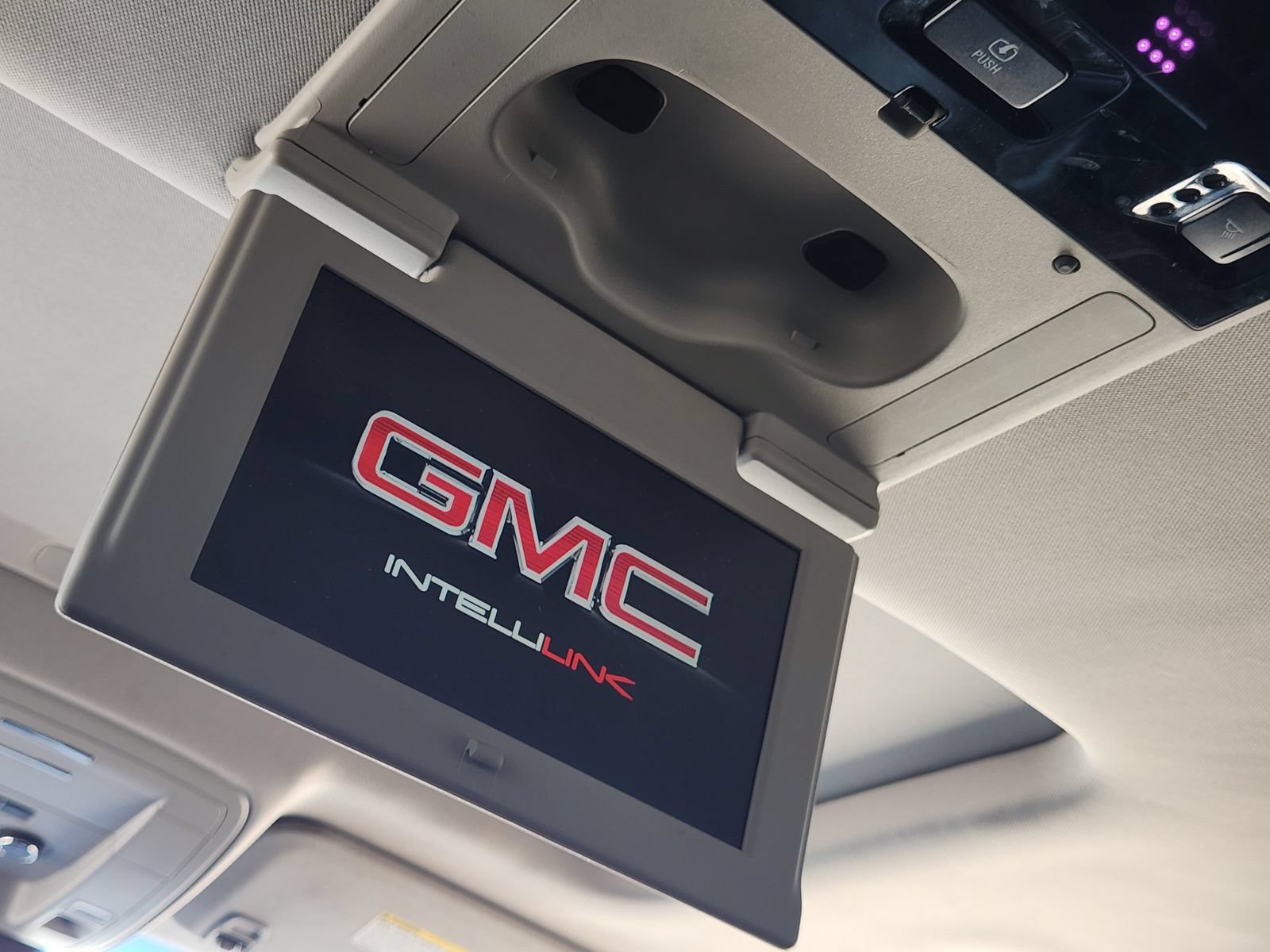Used 2019 GMC Yukon XL SLT w/ Open Road Package AWD/4WD image 35