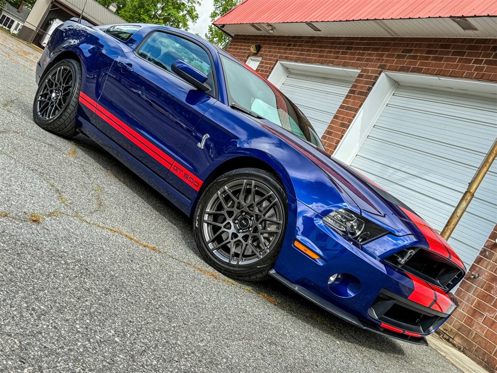 Used 2014 Ford Mustang Shelby GT500 w/ Equipment Group 821A RWD image 28