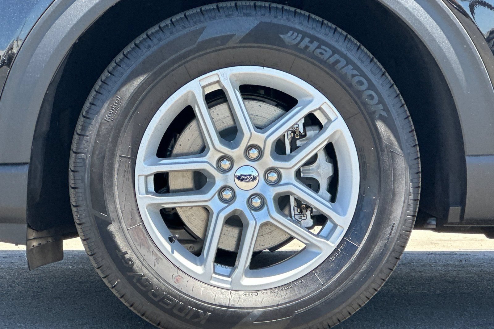 New 2026 Ford Explorer Active w/ Active Comfort Package RWD image 26