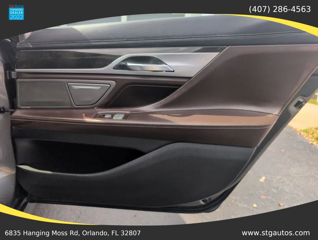 Used 2016 BMW 740i image 23