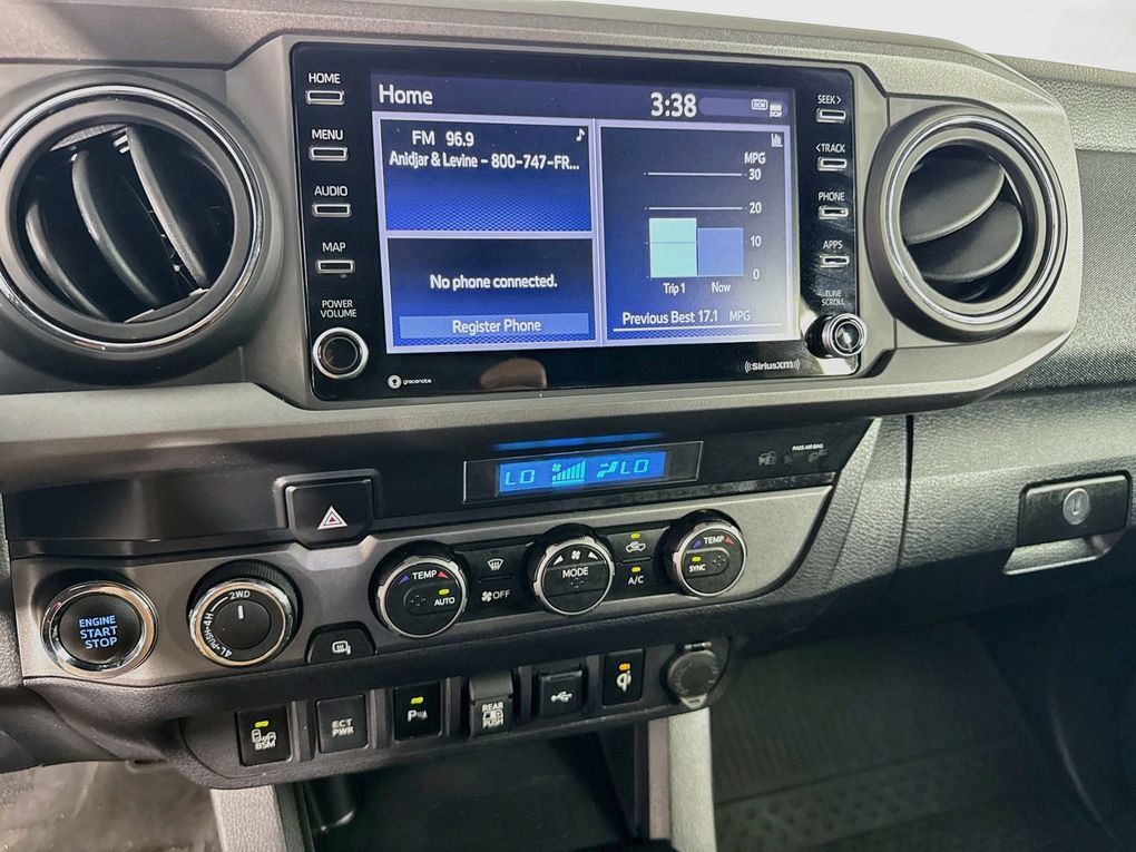 Used 2022 Toyota Tacoma TRD Off-Road w/ Technology Package AWD/4WD image 19