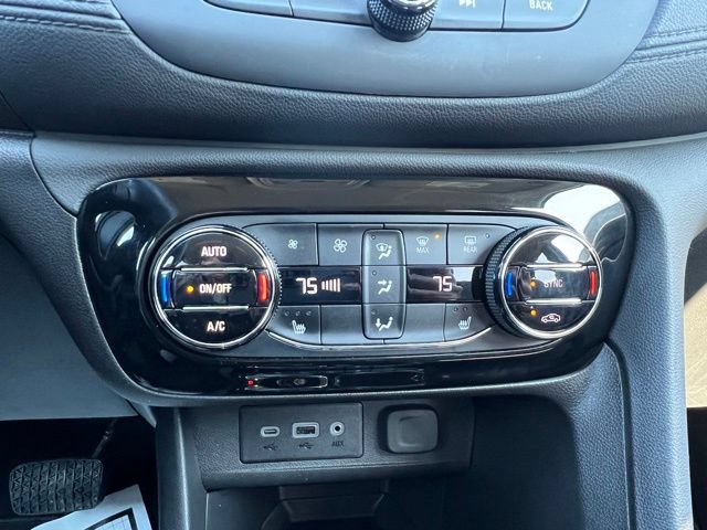Used 2023 Buick Encore GX Select AWD/4WD image 24