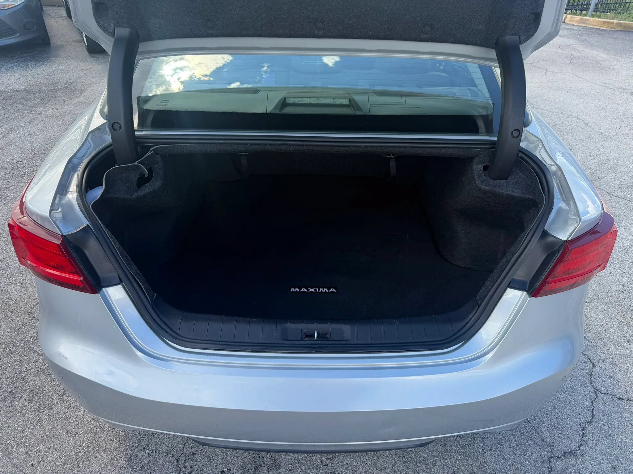 Used 2017 Nissan Maxima 3.5 SV FWD image 15