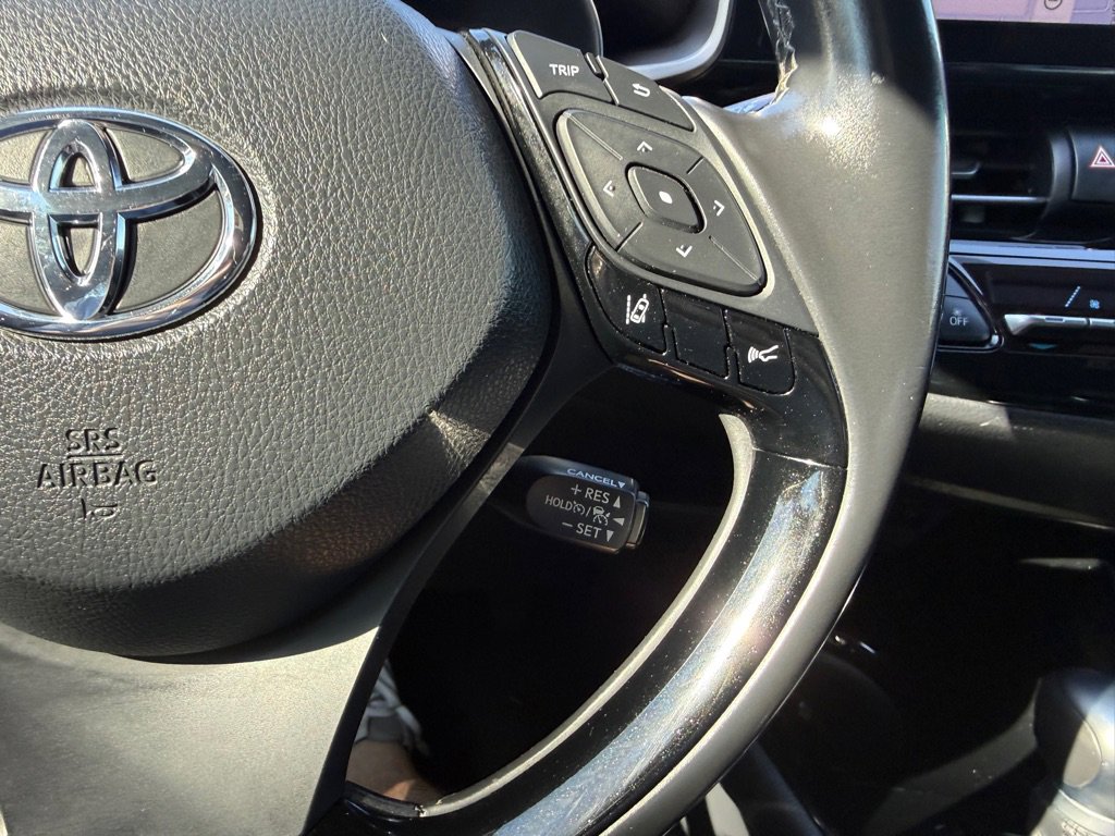 Used 2019 Toyota C-HR Limited FWD image 25