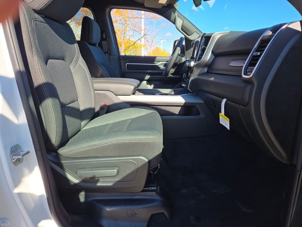 New 2026 RAM 1500 Big Horn AWD/4WD image 7