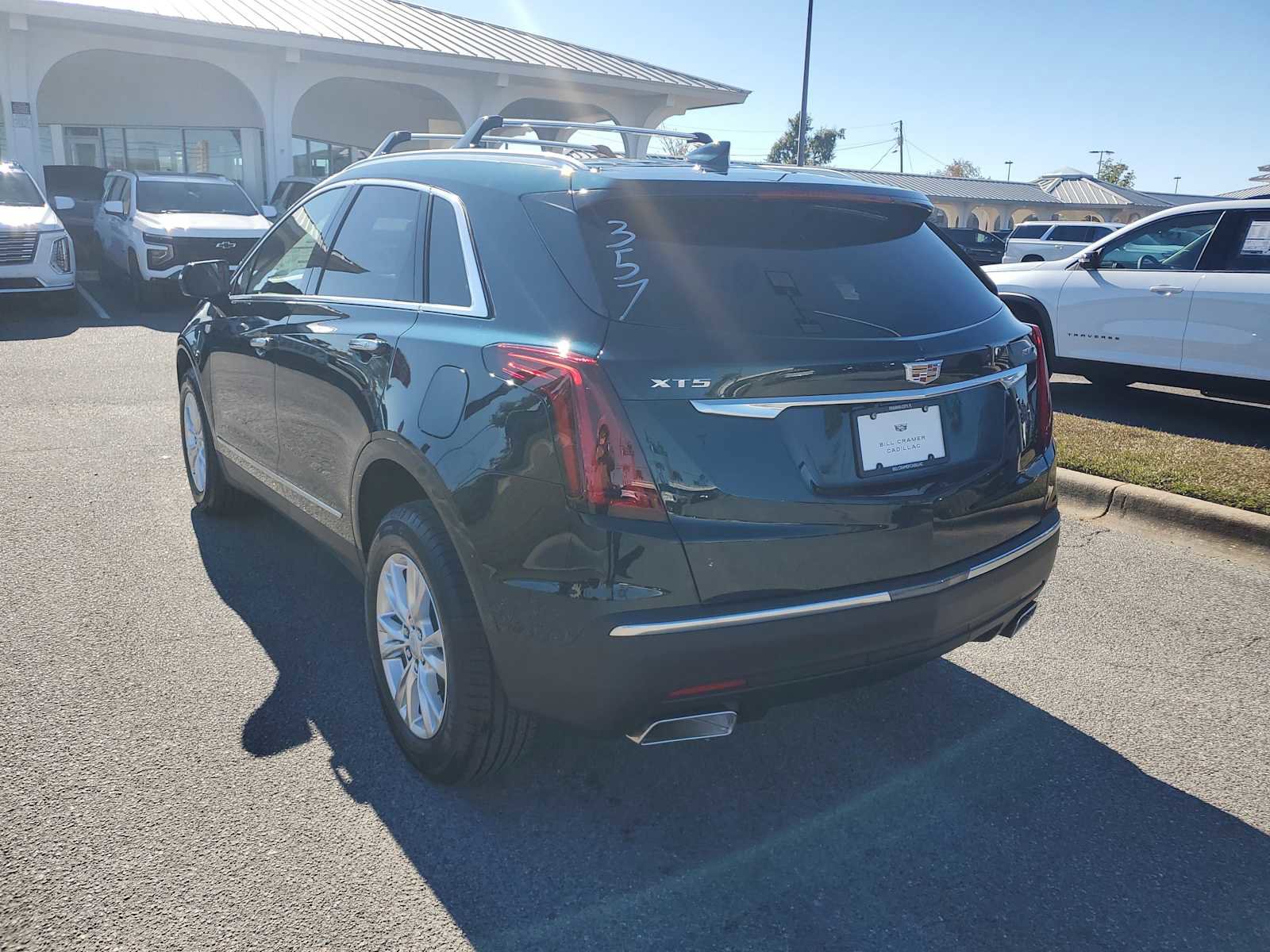 New 2026 Cadillac XT5 Luxury image 3