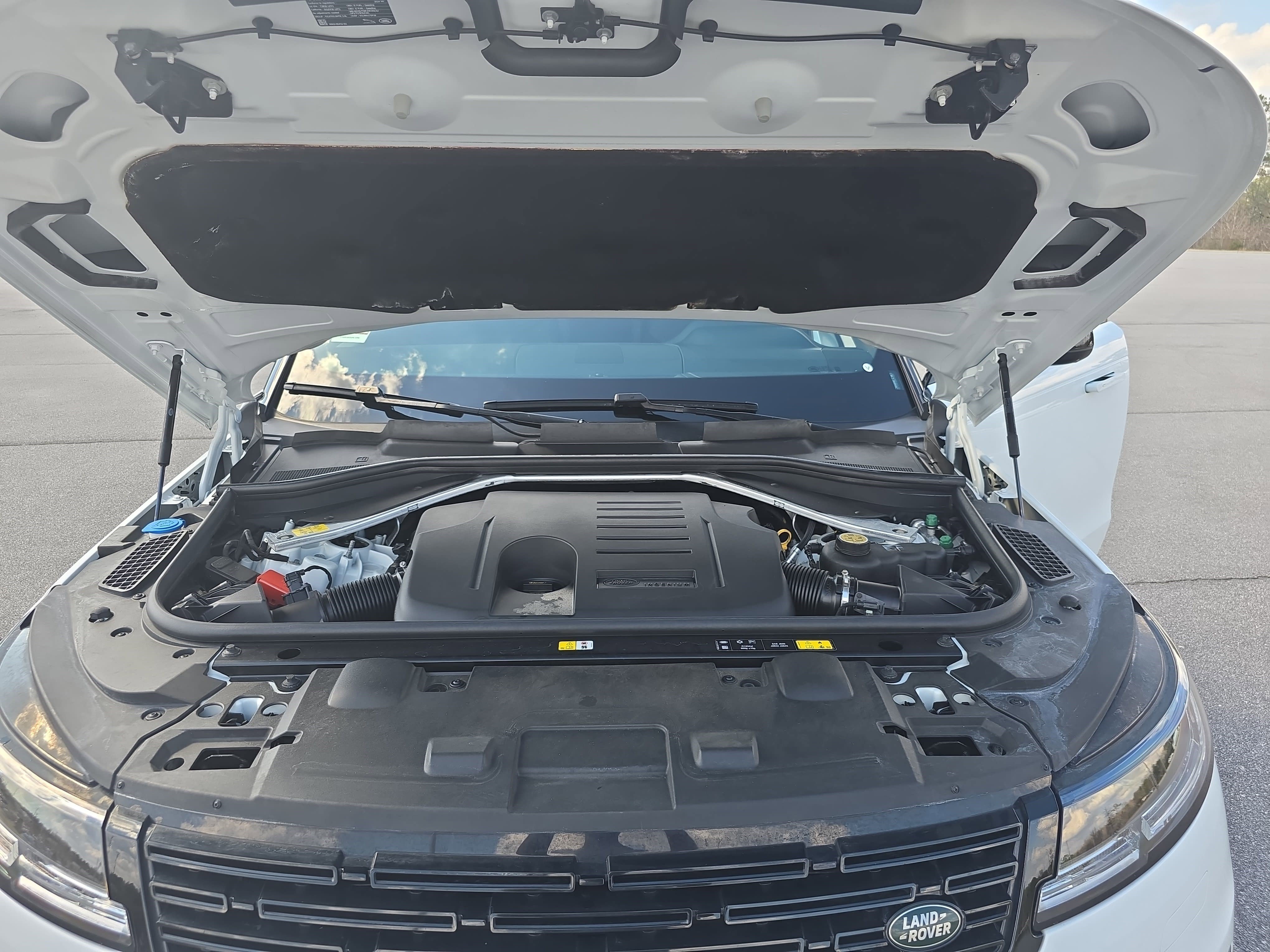 Used 2024 Land Rover Range Rover Sport Dynamic SE image 30