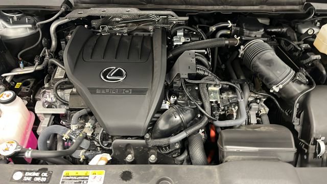 Used 2025 Lexus RX 500h F Sport AWD/4WD image 28
