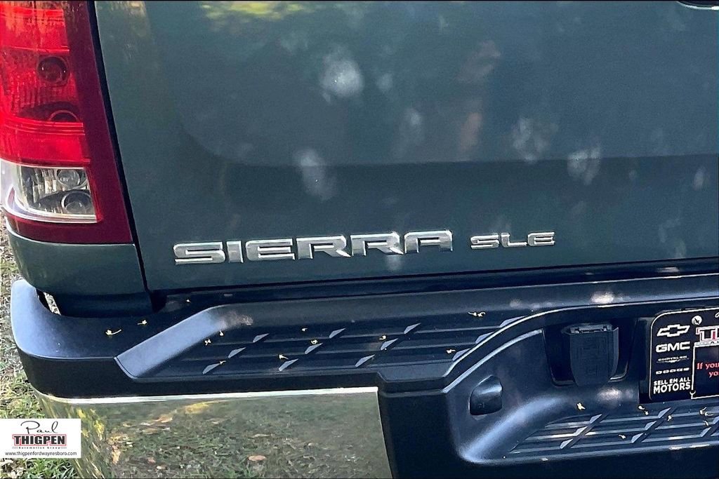 Used 2011 GMC Sierra 2500 SLE w/ SLE Preferred Package image 8