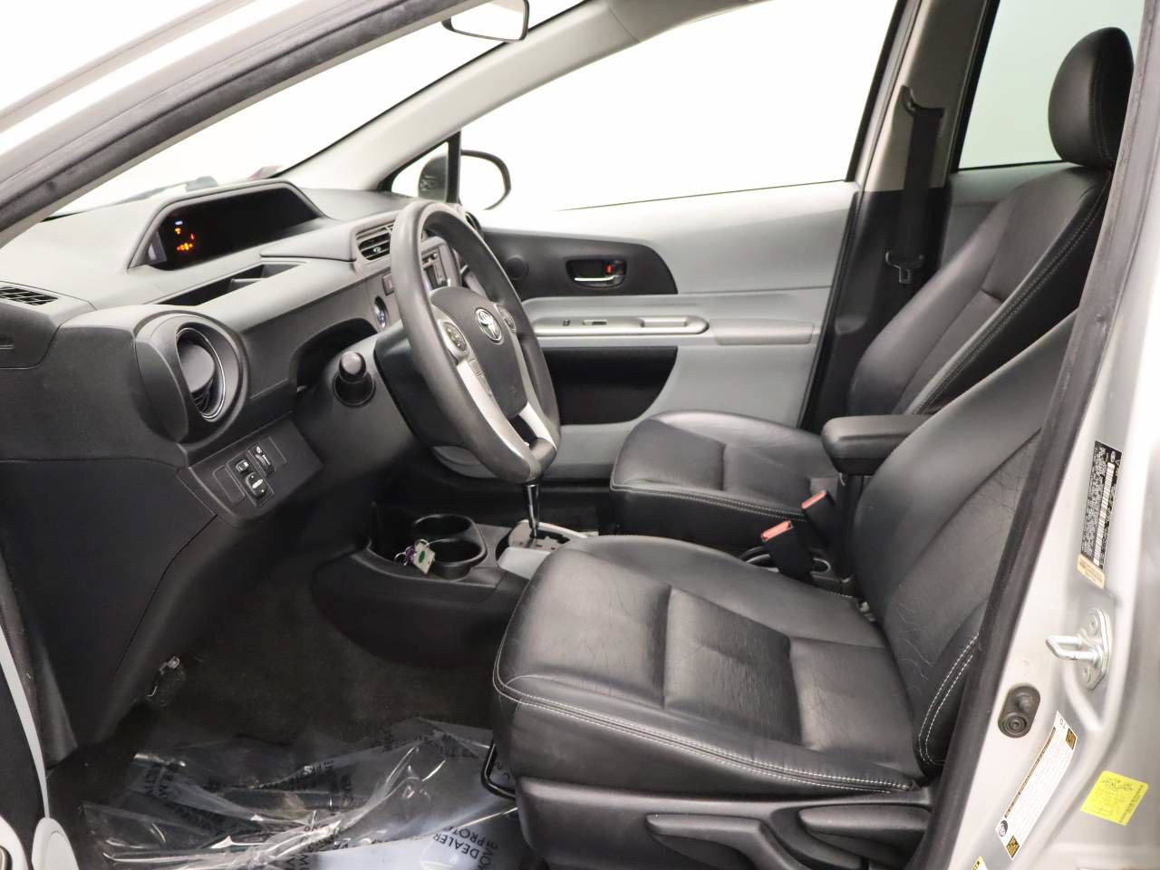 Used 2012 Toyota Prius C Four FWD image 16