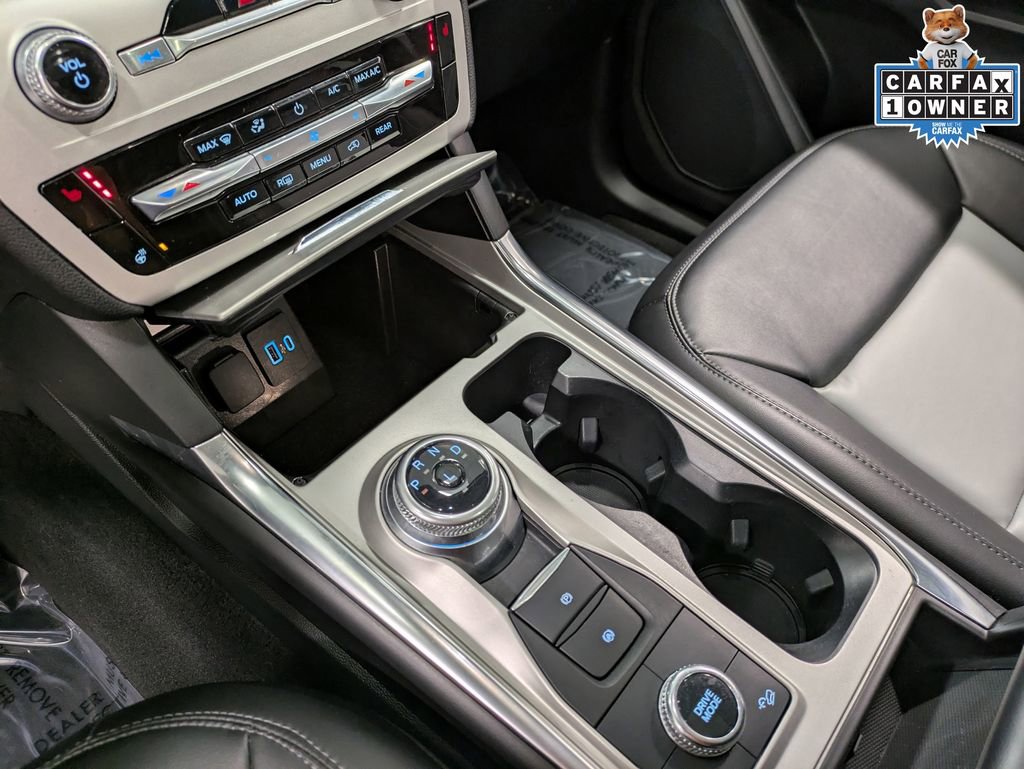 Used 2022 Ford Explorer XLT w/ Equipment Group 202A AWD/4WD image 14