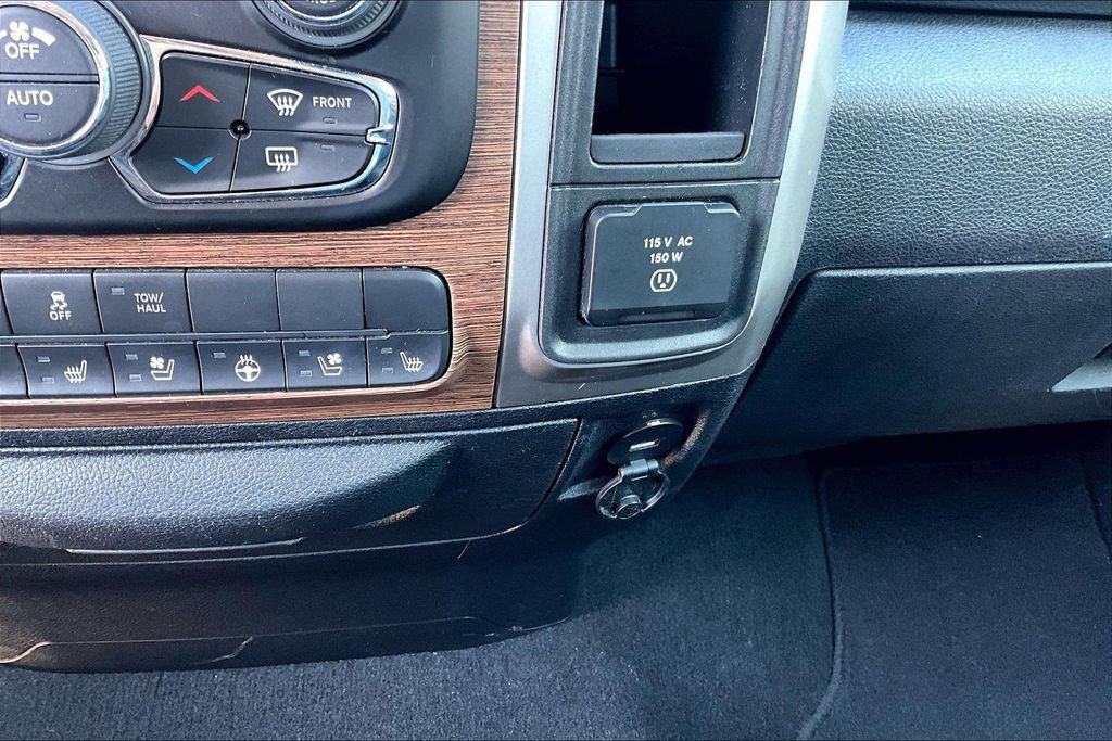 Used 2017 RAM 1500 Laramie RWD image 26