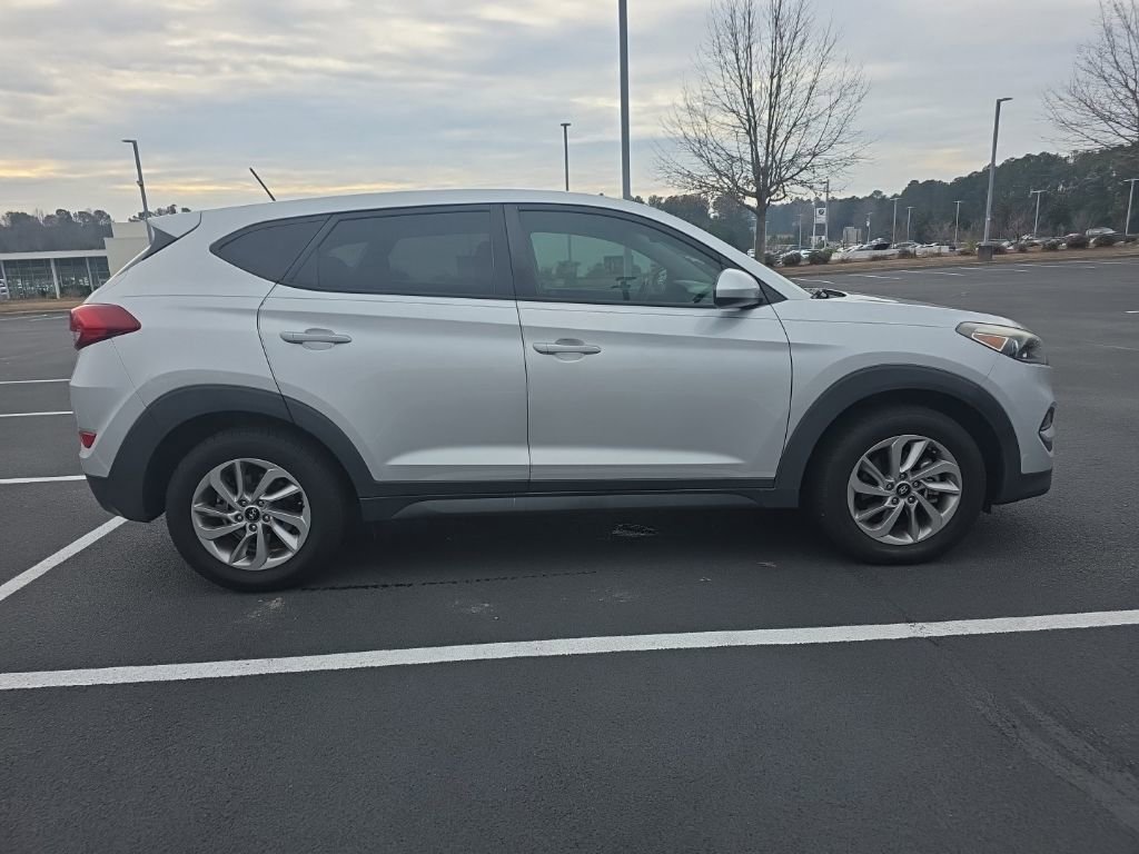 Used 2016 Hyundai Tucson SE image 9