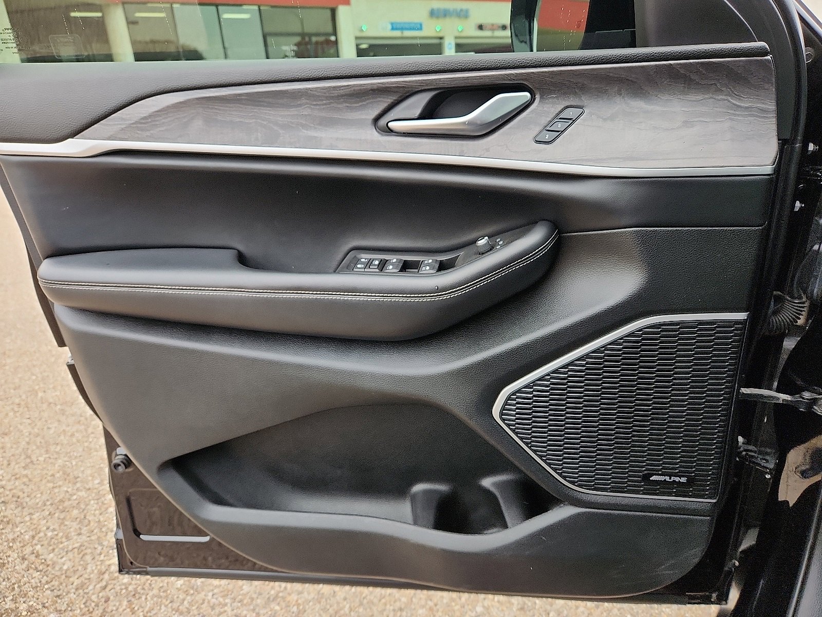 Used 2021 Jeep Grand Cherokee L Limited image 13