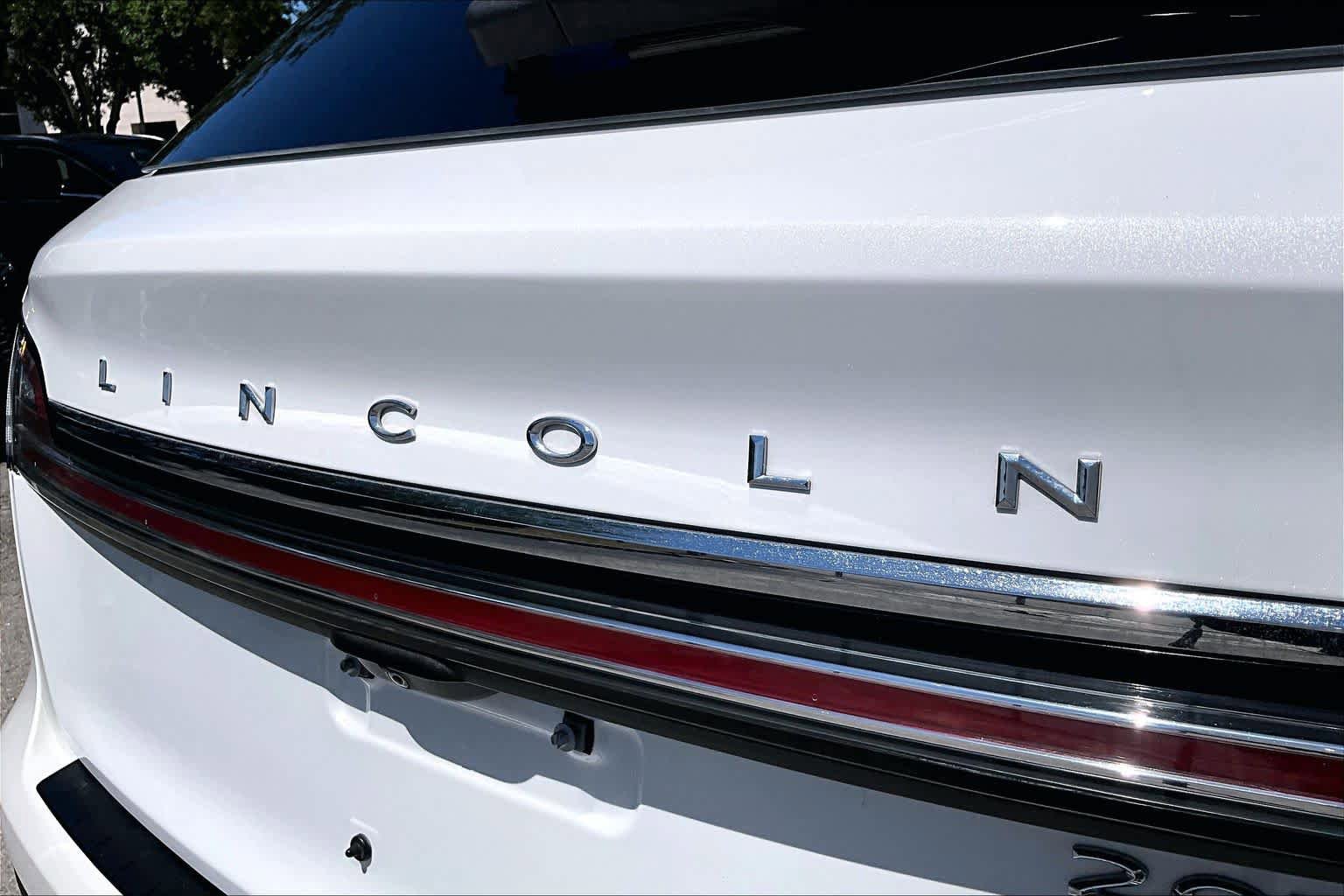 Used 2020 Lincoln Nautilus Reserve FWD image 31