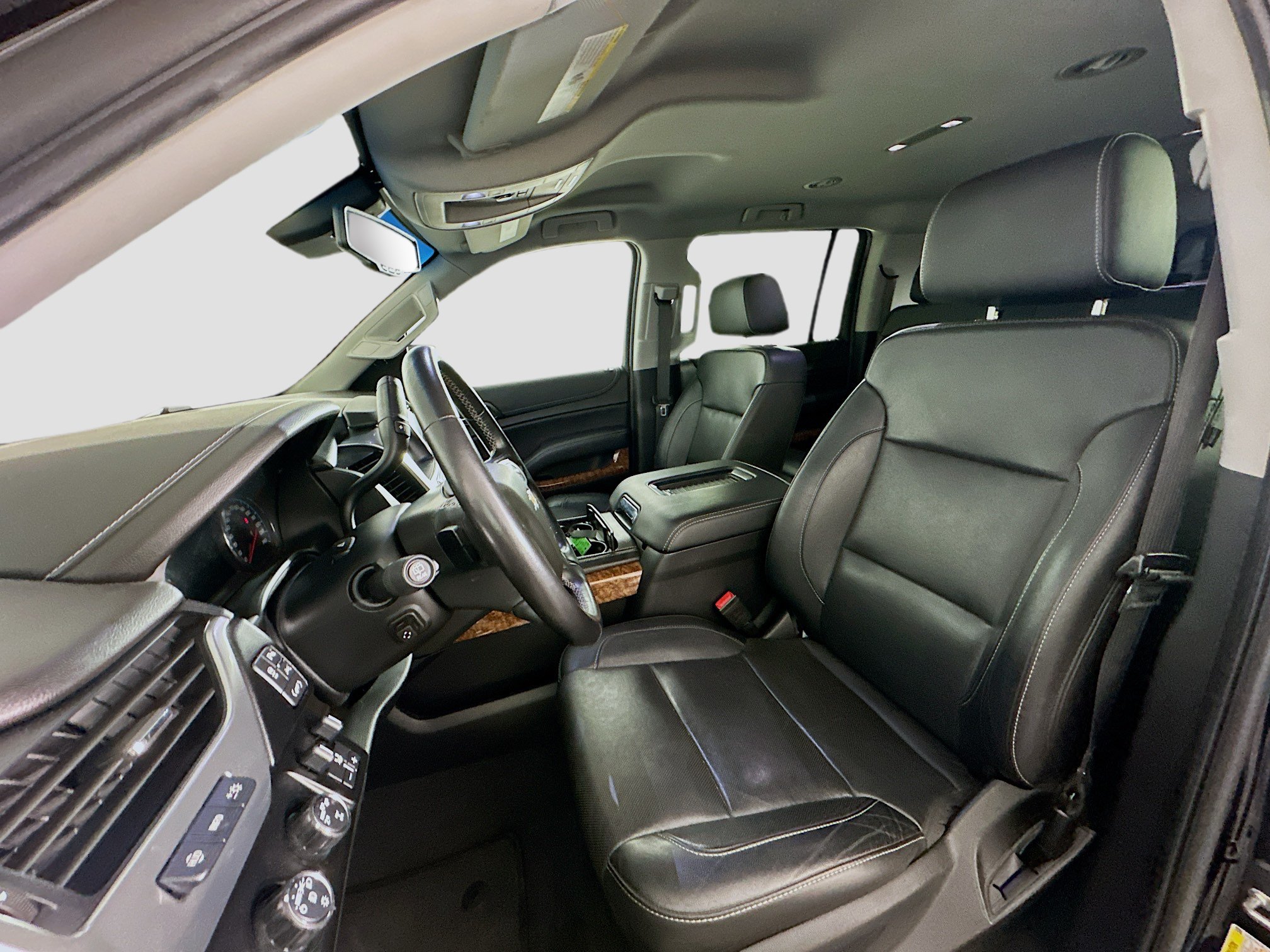 Used 2019 Chevrolet Suburban Premier w/ RST 6.2L Performance Edition AWD/4WD image 13