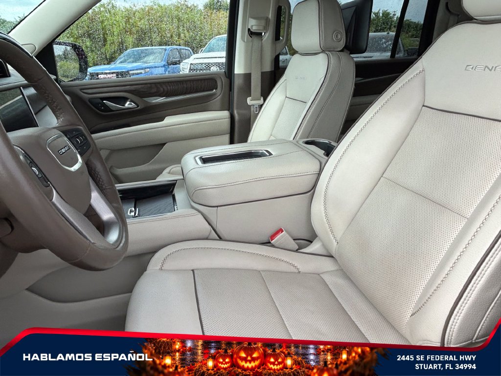 Used 2024 GMC Yukon XL Denali w/ Denali Reserve Package AWD/4WD image 10