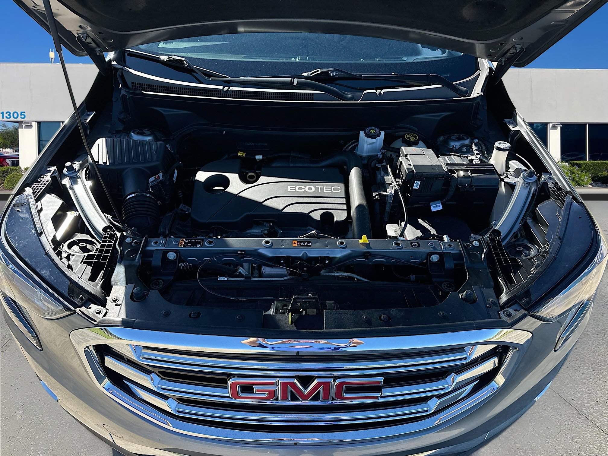 Used 2020 GMC Terrain SLT w/ Preferred Package image 27