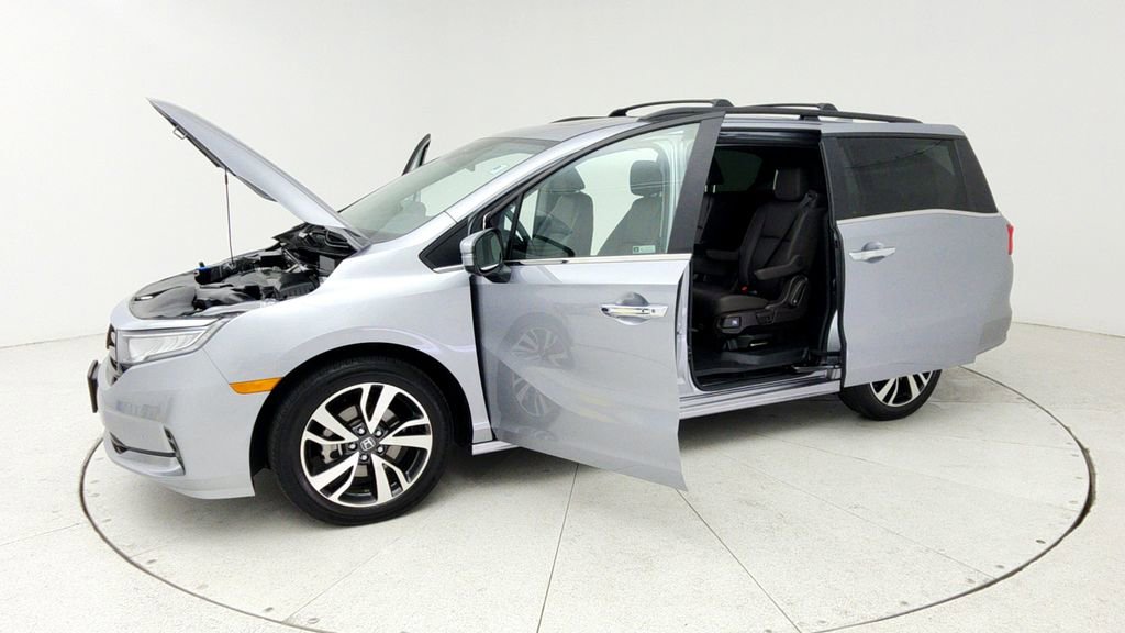 Used 2024 Honda Odyssey Touring image 11