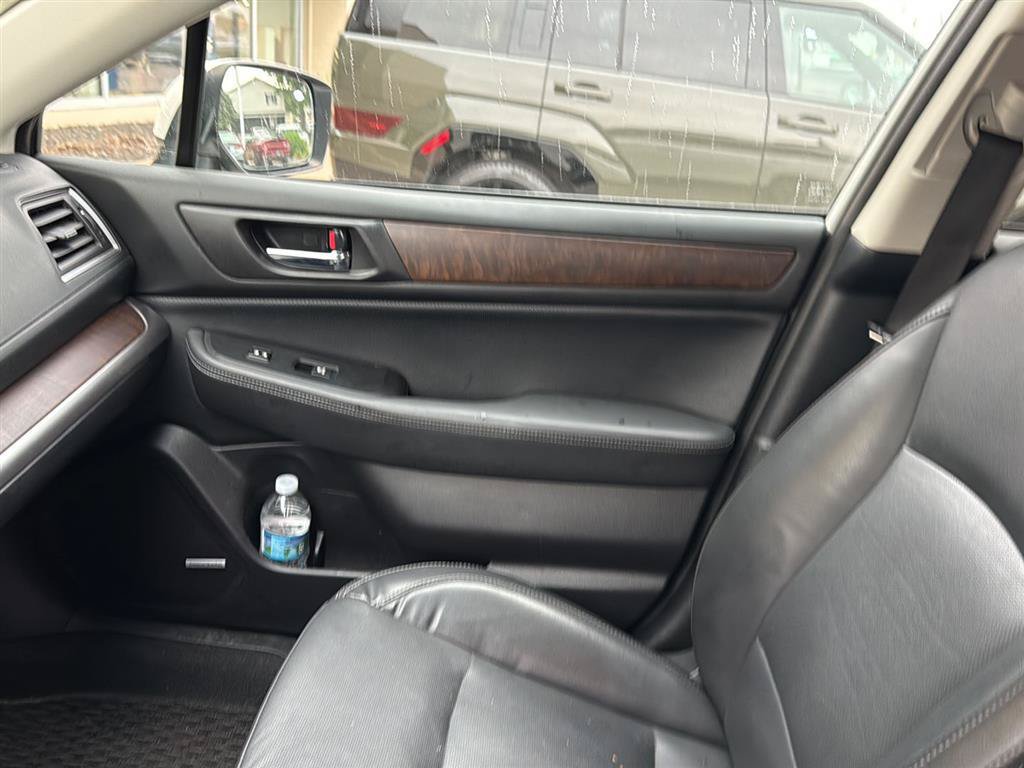 Used 2017 Subaru Outback 2.5i Limited w/ Popular Package #5 AWD/4WD image 16