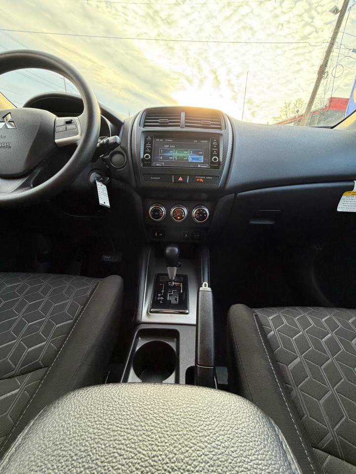 Used 2024 Mitsubishi Outlander Sport ES image 29