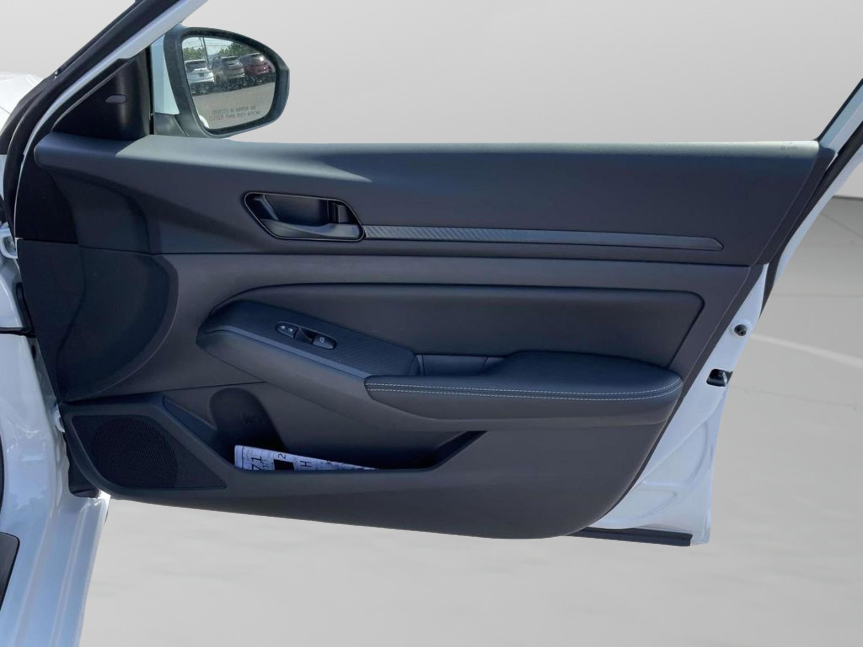 New 2026 Nissan Altima 2.5 SV FWD image 31