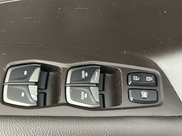 Used 2017 Hyundai Santa Fe Sport w/ Cargo Package image 19