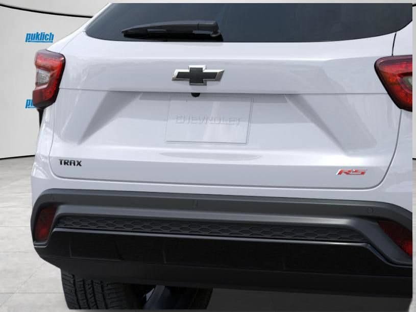 New 2026 Chevrolet Trax RS w/ Driver Confidence Package FWD image 16