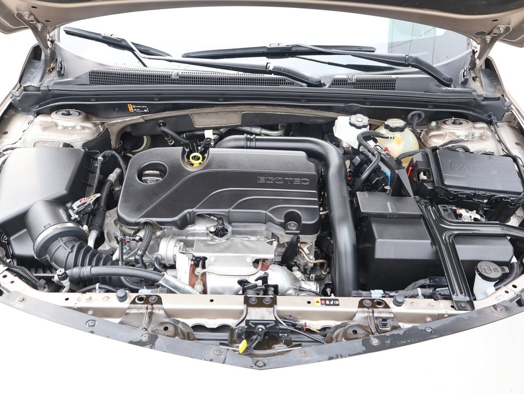 Certified 2025 Chevrolet Malibu LT FWD image 37