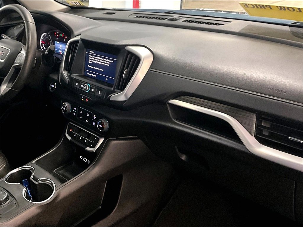 Used 2024 GMC Terrain SLE image 14